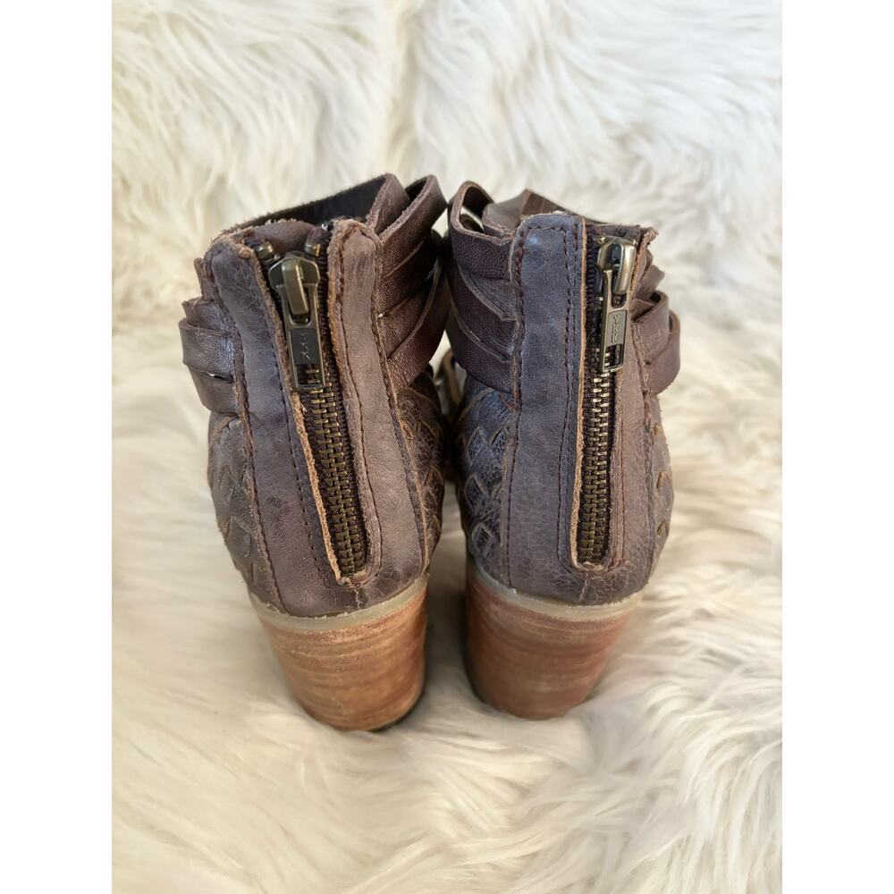 FREEBIRD BY STEVEN Penny Leather Heeled Sandals 9 - Picture 5 of 10